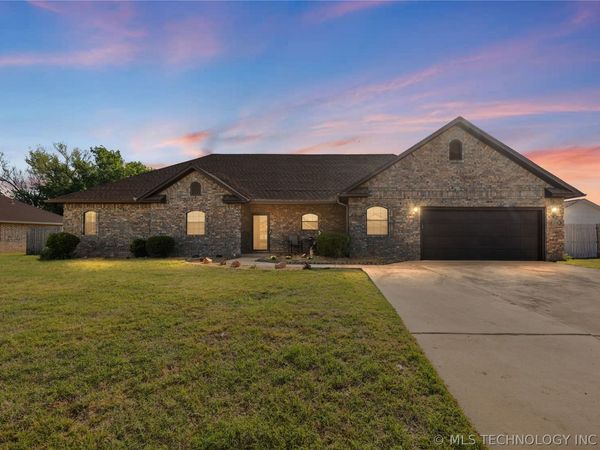 1614 Southern Hills Drive, Ardmore, OK 73401