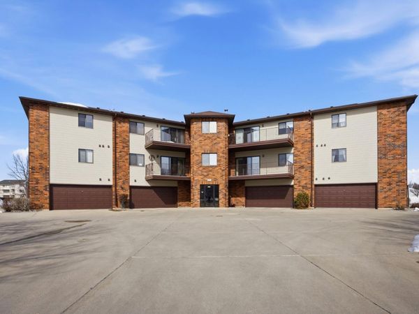 2705 35th Avenue S, Unit 202, Fargo, ND 58104