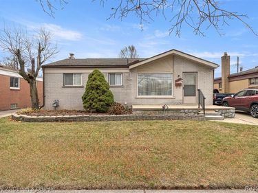 23353 Wohlfeil Street , Taylor, MI 48180