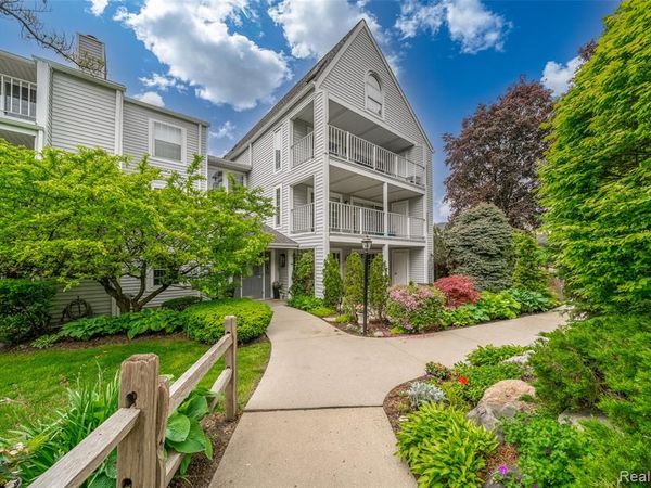 3553 Port Cove Drive, Waterford Twp, MI 48328