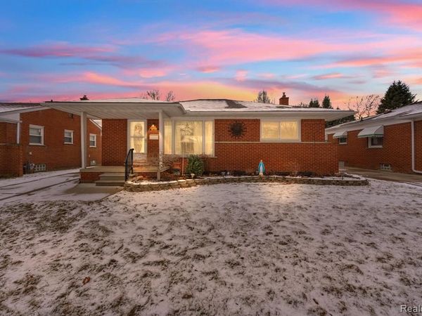 8701 Glengary Street, Dearborn Heights, MI 48127