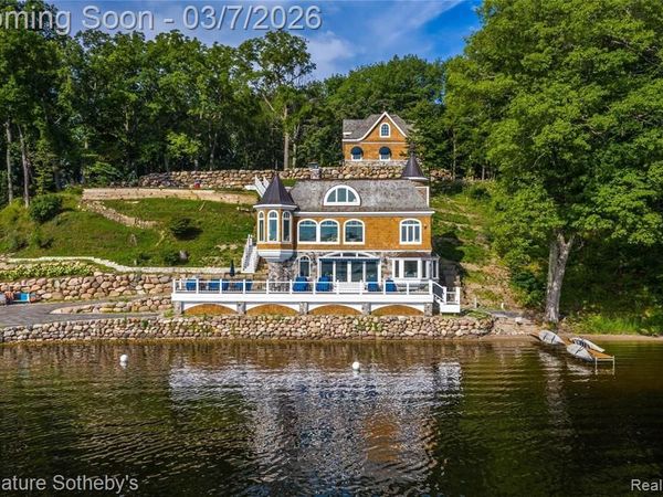 14625 Edgewater Drive, Lyndon Twp, MI 48137