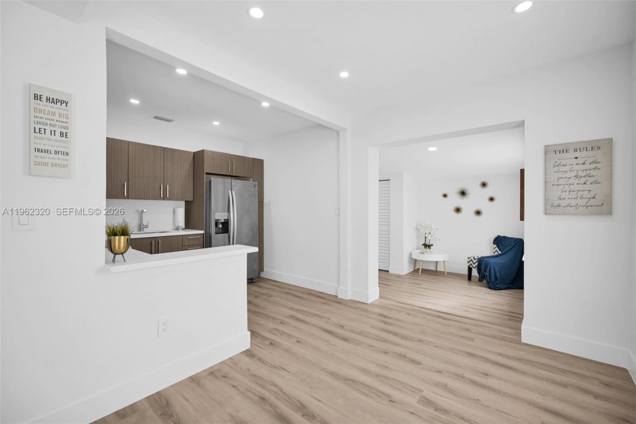 6540 SW 4th St, Unit 6540, Miami, FL 33144 Photo