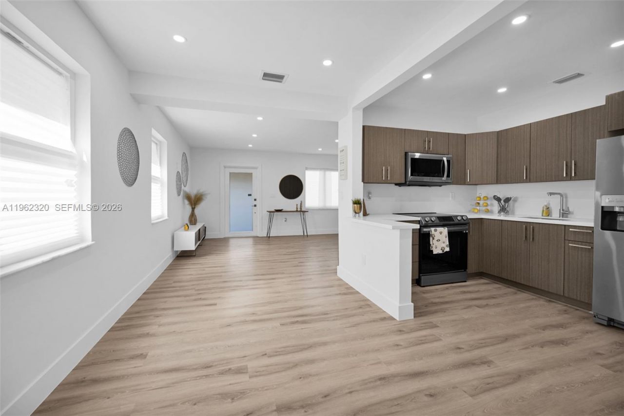 6540 SW 4th St, Unit 6540, Miami, FL 33144 Photo