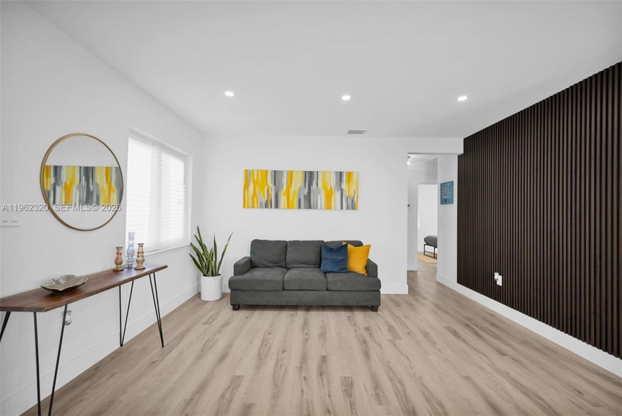 6540 SW 4th St, Unit 6540, Miami, FL 33144 Photo