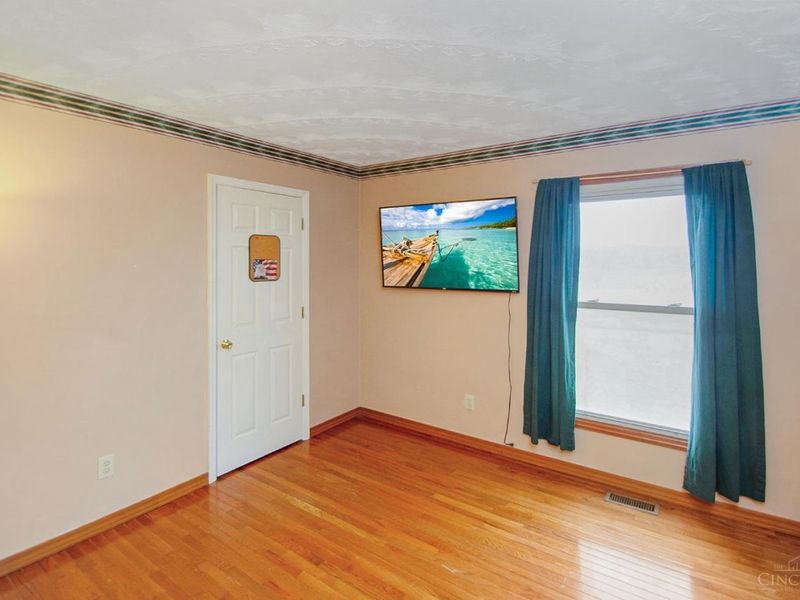 616 Lorelei Drive, Perry Twp, OH 45118 Photo 19