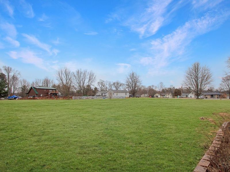 616 Lorelei Drive, Perry Twp, OH 45118 Photo 26