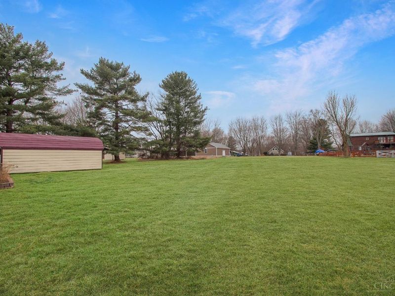 616 Lorelei Drive, Perry Twp, OH 45118 Photo 27