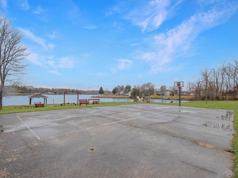 616 Lorelei Drive, Perry Twp, OH 45118 Photo 34