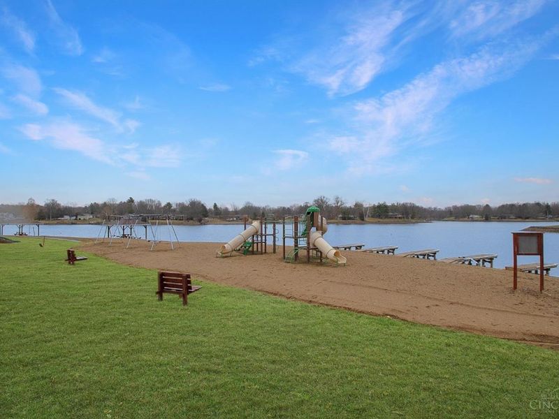 616 Lorelei Drive, Perry Twp, OH 45118 Photo 36