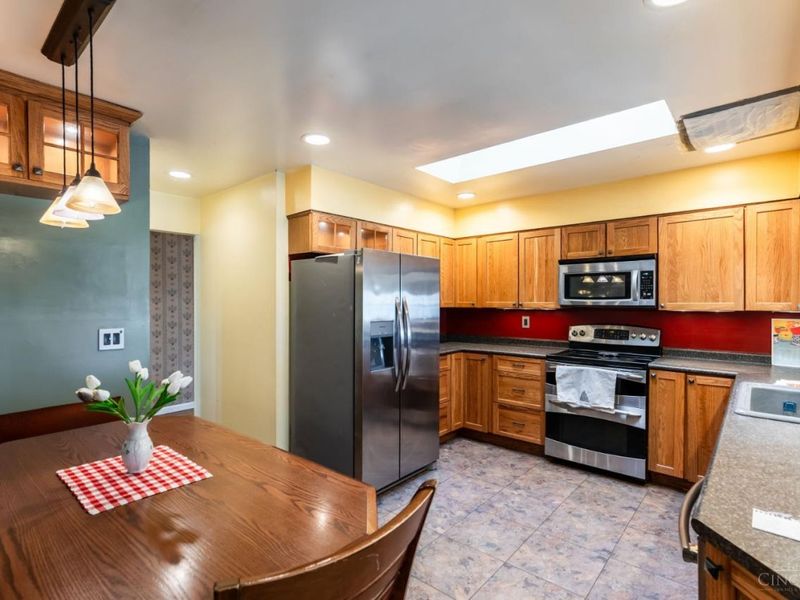 5801 Blue Spruce Lane, Cincinnati, OH 45224 Photo 13