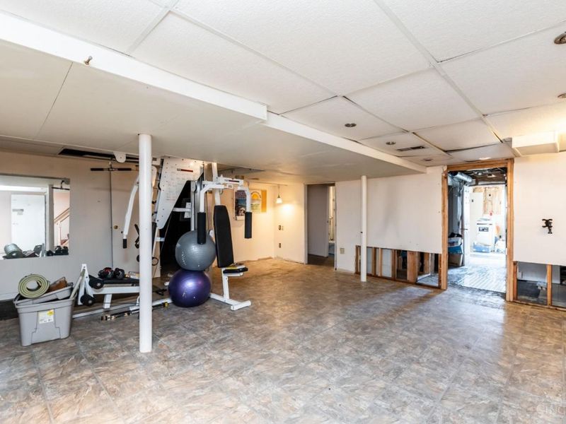 5801 Blue Spruce Lane, Cincinnati, OH 45224 Photo 32