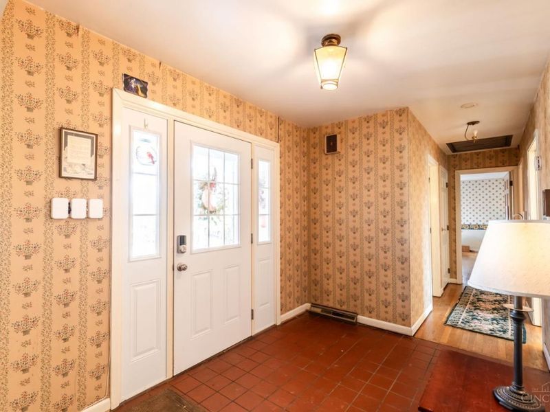 5801 Blue Spruce Lane, Cincinnati, OH 45224 Photo 5