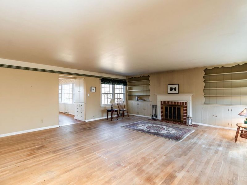 5801 Blue Spruce Lane, Cincinnati, OH 45224 Photo 6