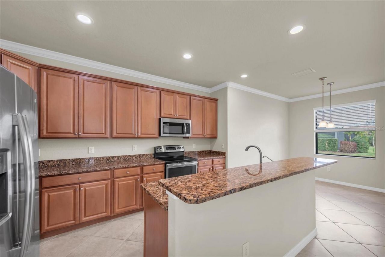 319 Whispering Palms Lane, Bradenton, FL 34212 Photo