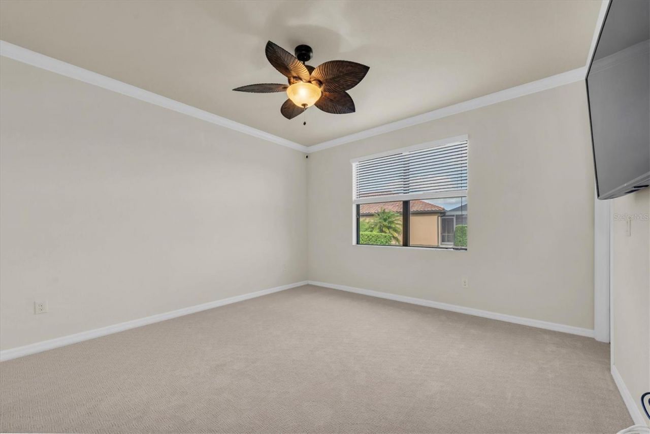 319 Whispering Palms Lane, Bradenton, FL 34212 Photo