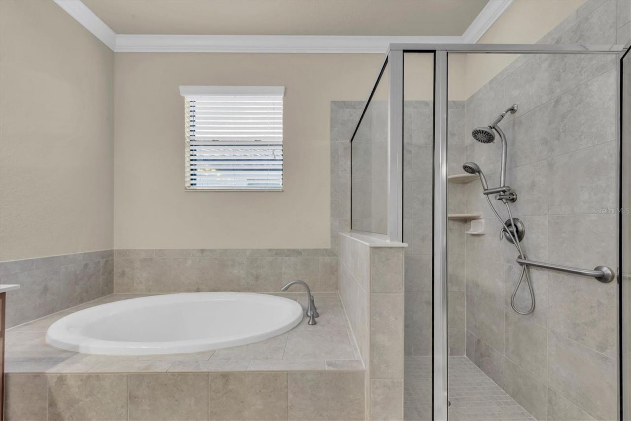 319 Whispering Palms Lane, Bradenton, FL 34212 Photo