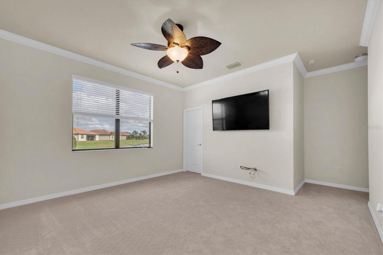 319 Whispering Palms Lane, Bradenton, FL 34212 Photo