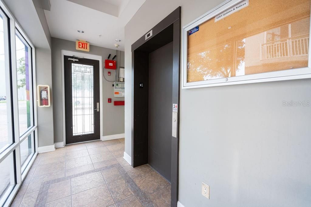 1002 Channelside Drive, Unit 2C, Tampa, FL 33602 Photo
