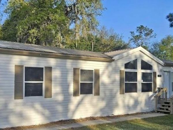 12706 HAWK HILL DRIVE , THONOTOSASSA, FL 33592