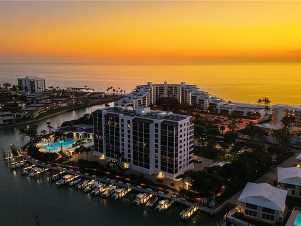 2400 Gulf Shore BLVD N, Unit 402, NAPLES, FL 34103