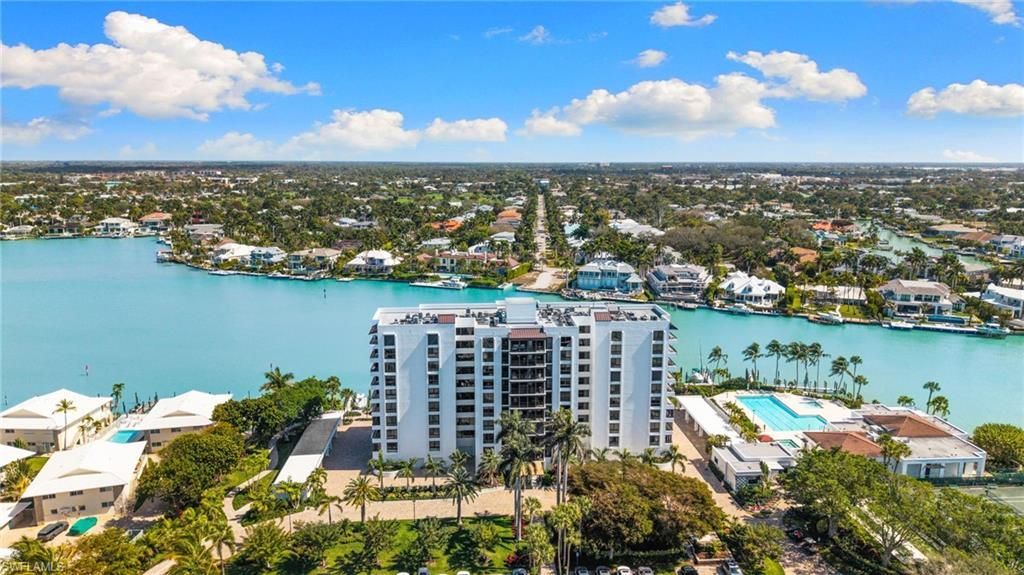 2400 Gulf Shore Blvd N, Unit 402, Naples, FL 34103 Photo