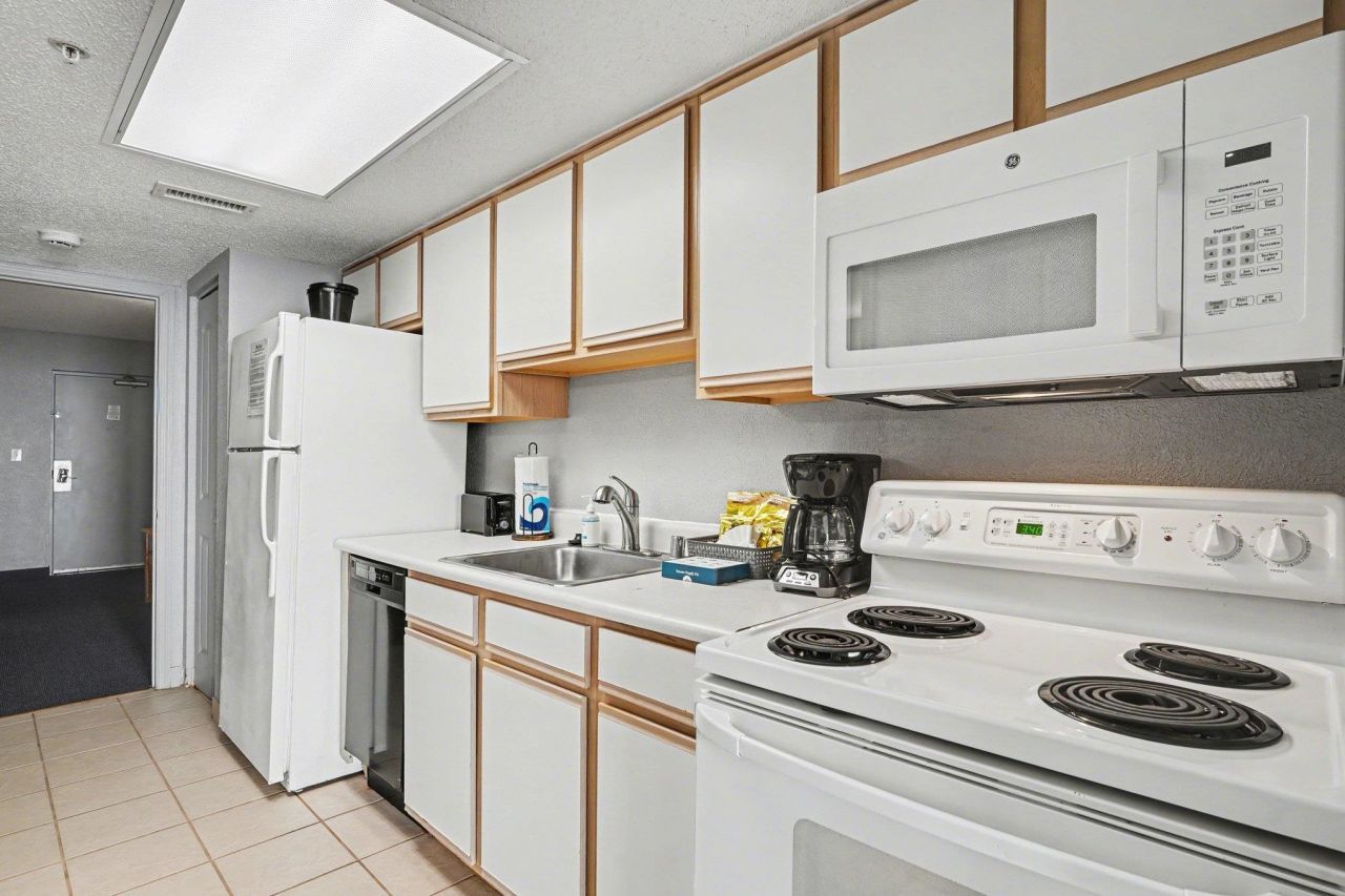 2701 S Ocean Blvd. Photo 11