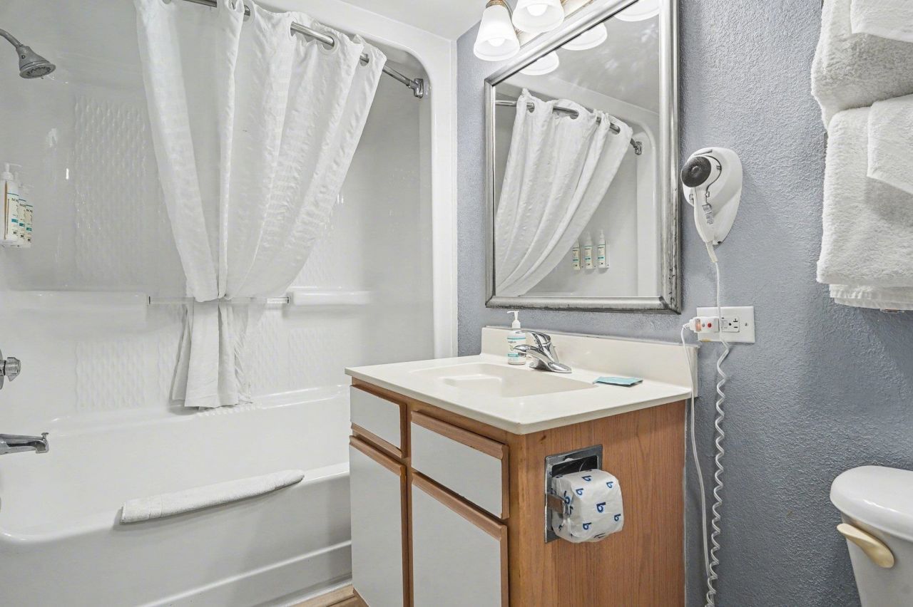 2701 S Ocean Blvd. Photo 23