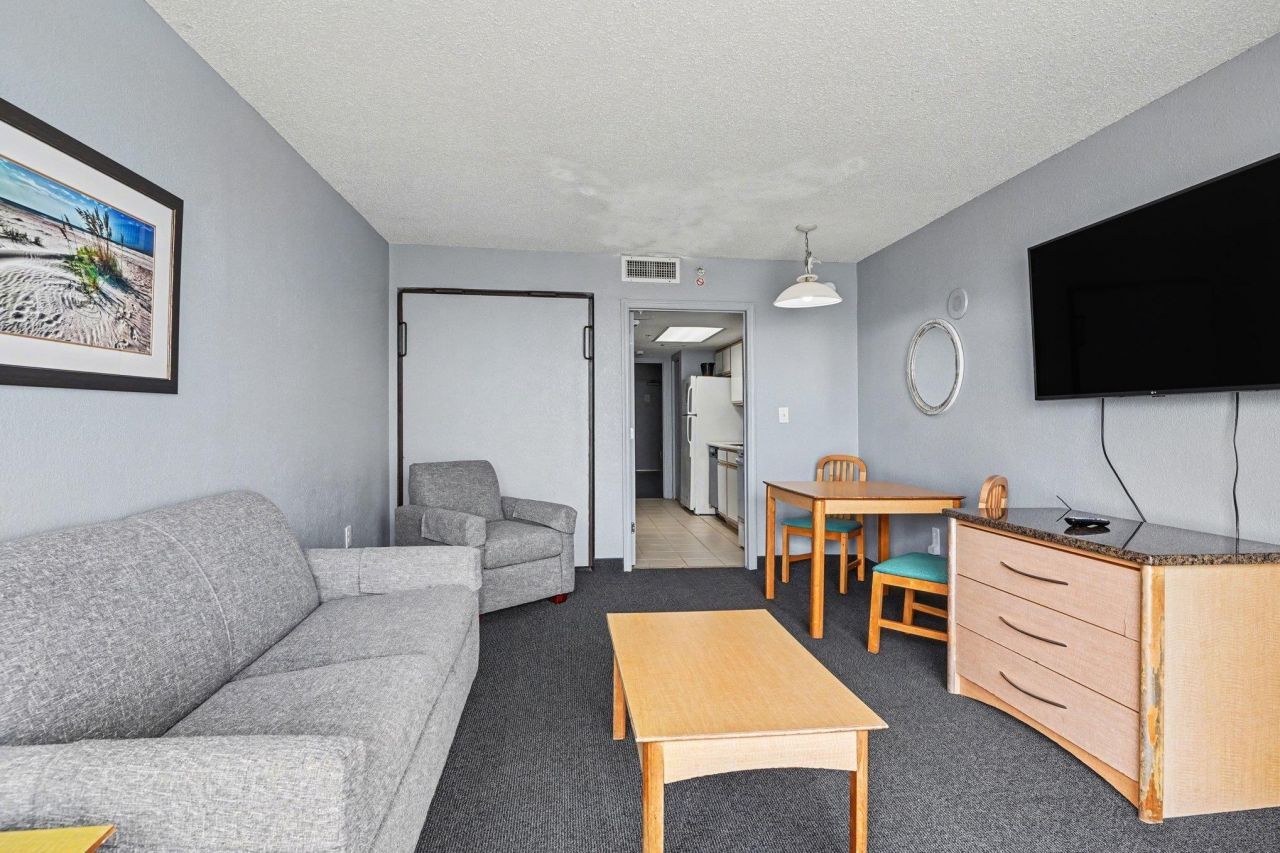 2701 S Ocean Blvd. Photo 7