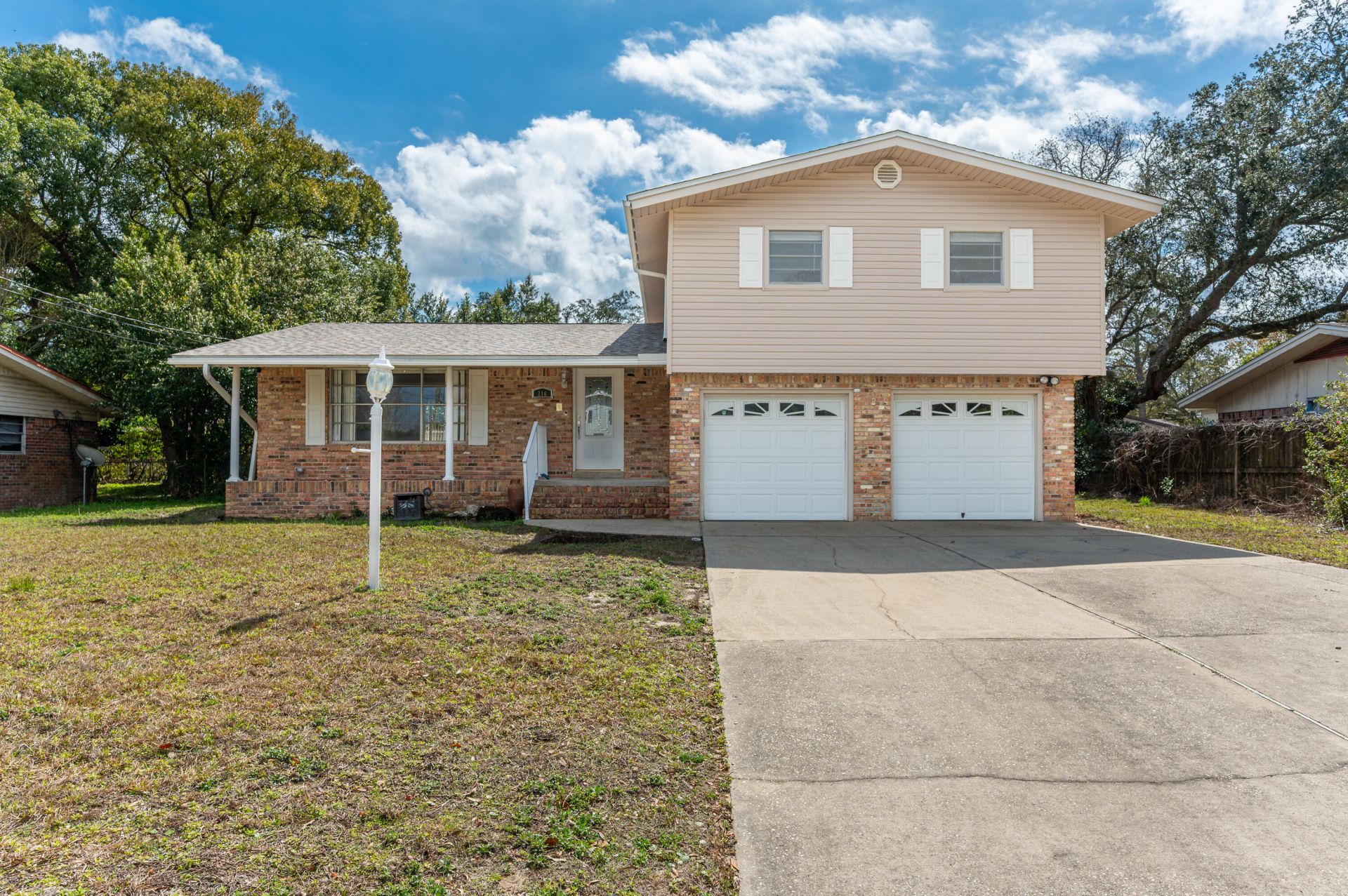 216 NW Chateaugay Street, Fort Walton Beach, FL 32548 Main Photo