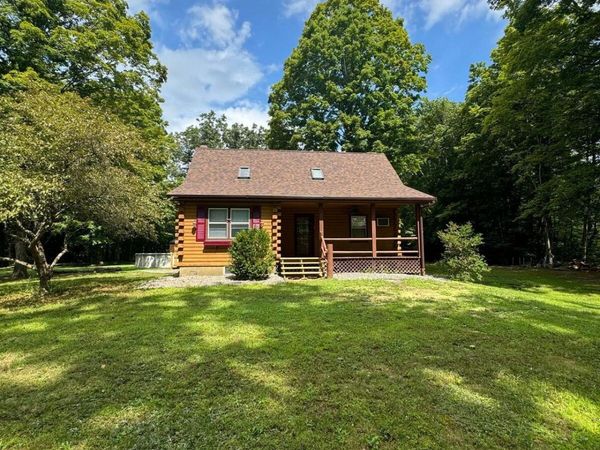 50 Hatchery Road, Gansevoort, NY 12831