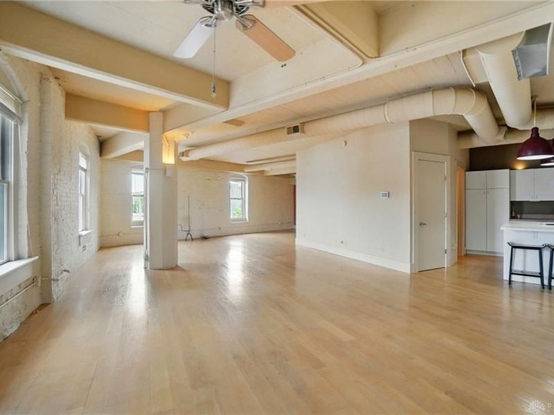 18 S Saint Clair Street, Unit 203, Dayton, OH 45402 Photo 11