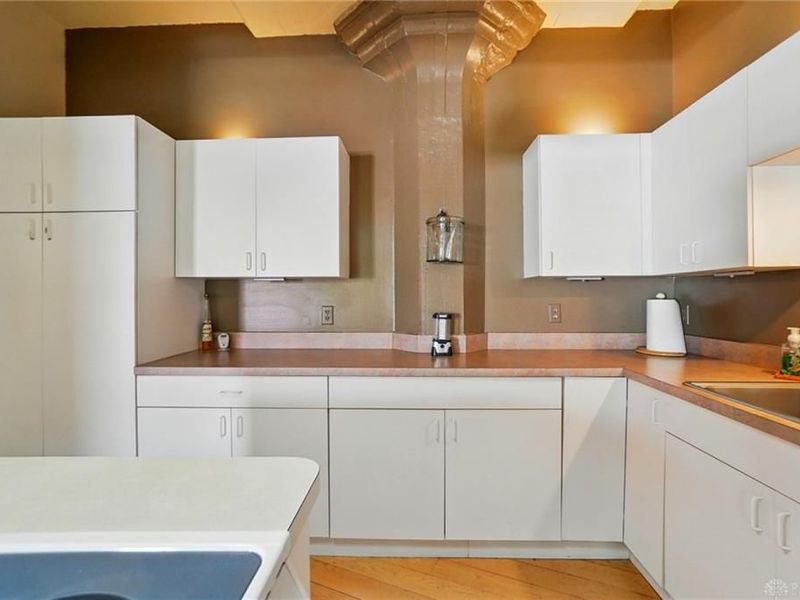 18 S Saint Clair Street, Unit 203, Dayton, OH 45402 Photo 24