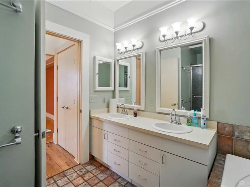 18 S Saint Clair Street, Unit 203, Dayton, OH 45402 Photo 36