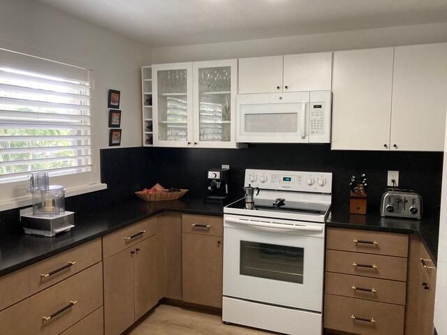 3597 Birdie Drive, Unit 203, Lake Worth, FL 33467 Photo
