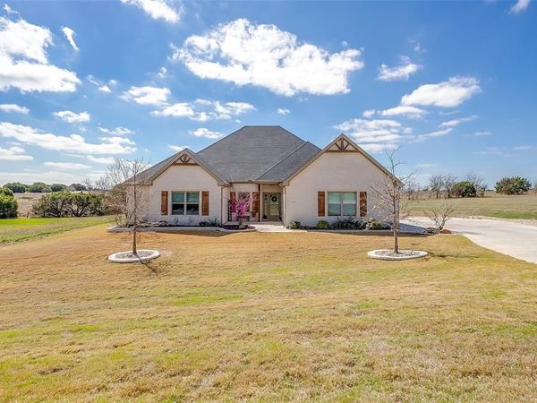 7436 Saint Augustines Drive, Cleburne, TX 76033
