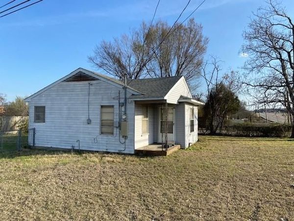 1502 S Beltline Road , Grand Prairie, TX 75051