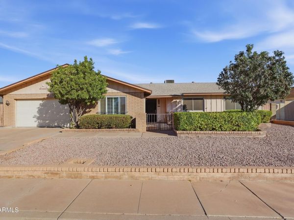 1332 W LOBO Avenue, Mesa, AZ 85202