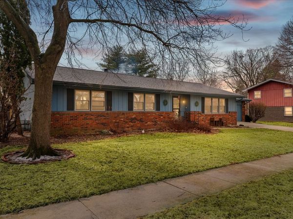 409 Park Lane Drive, Champaign, IL 61820