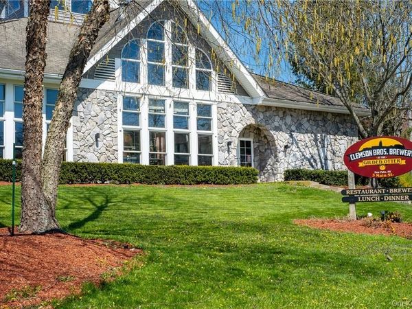 3 Main Street , New Paltz, NY 12561