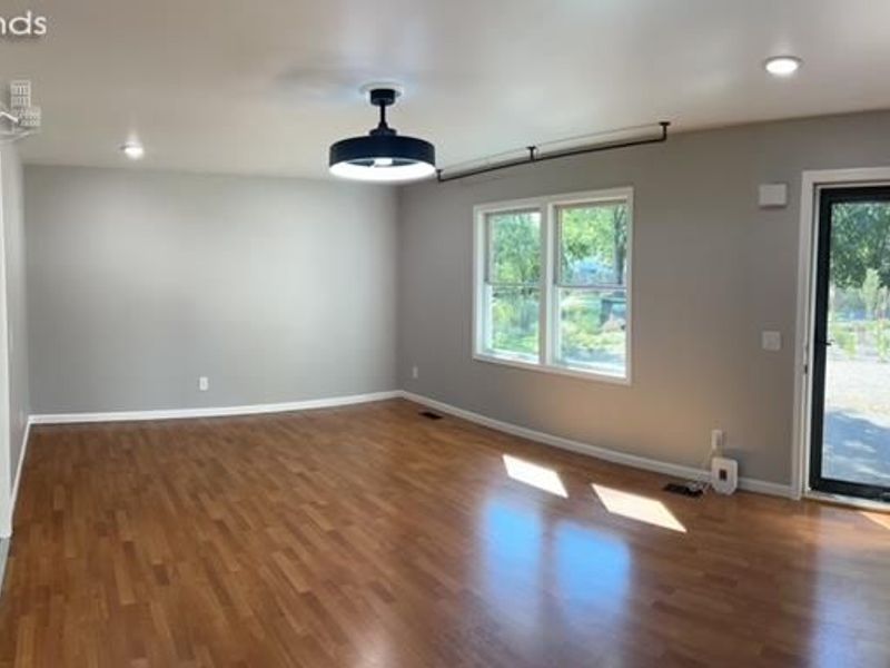 2011 Oakdale Avenue, Oregon, OH 43616 Photo 4