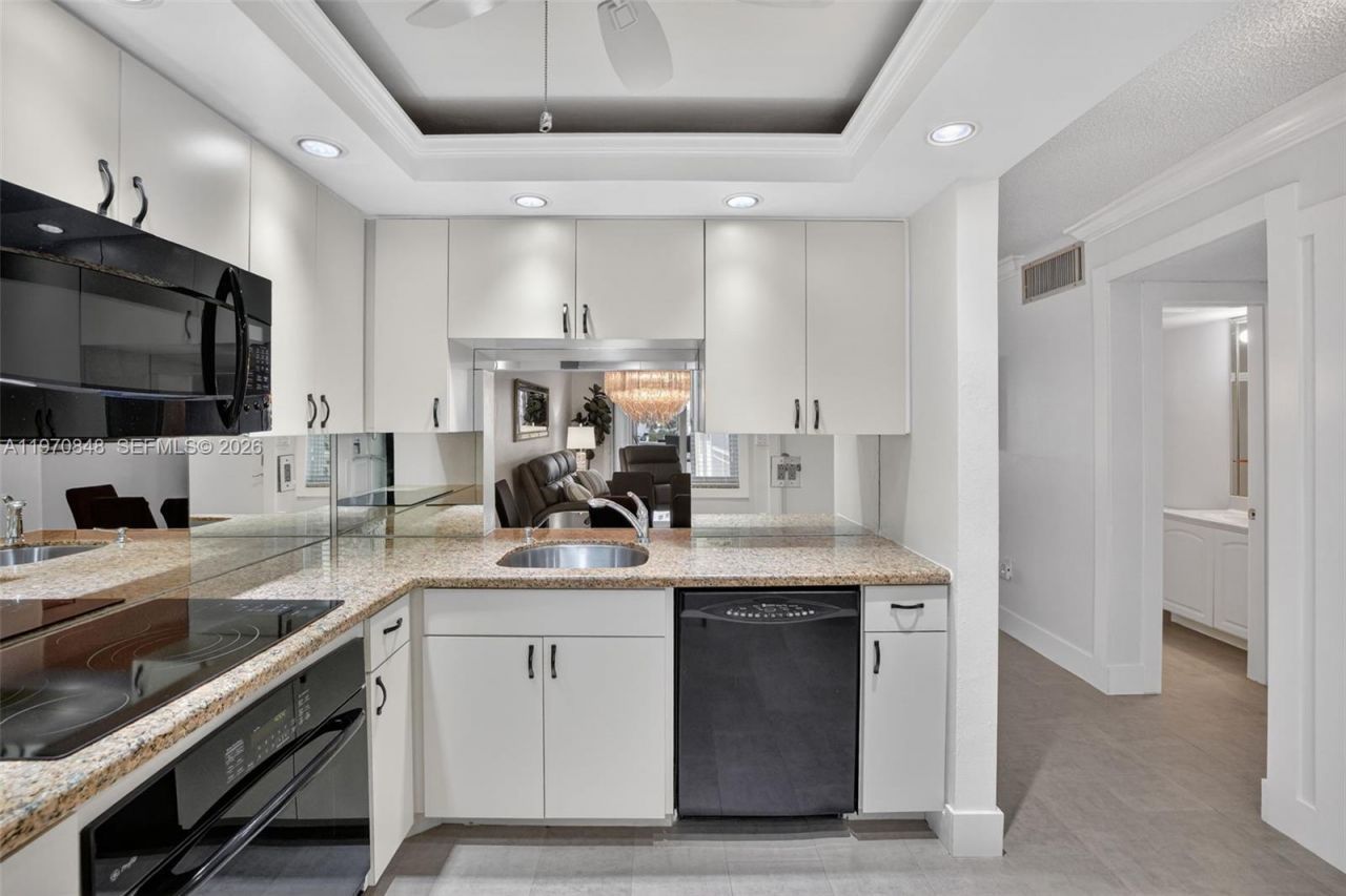 1891 S Ocean Dr , Unit 212, Hallandale Beach, FL 33009 Photo