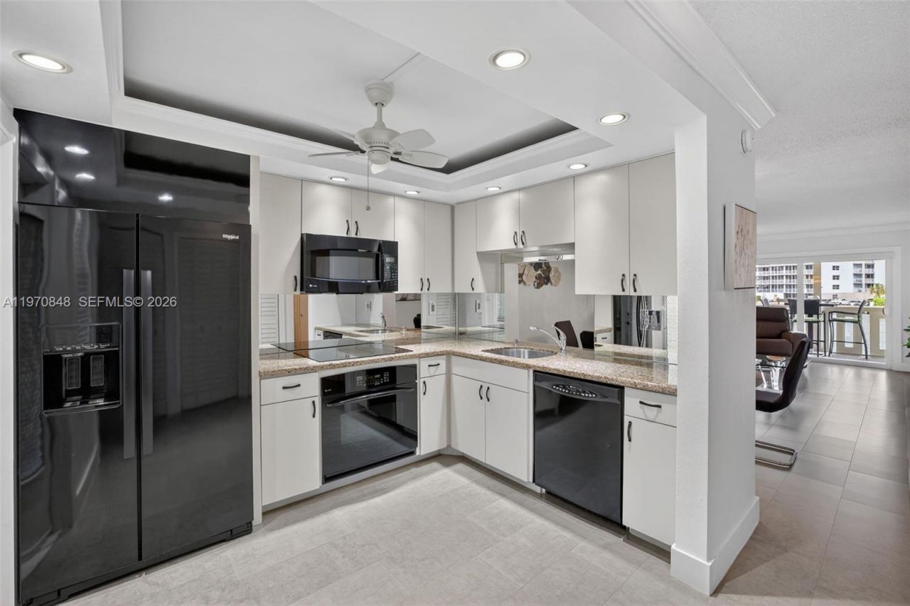 1891 S Ocean Dr , Unit 212, Hallandale Beach, FL 33009 Photo