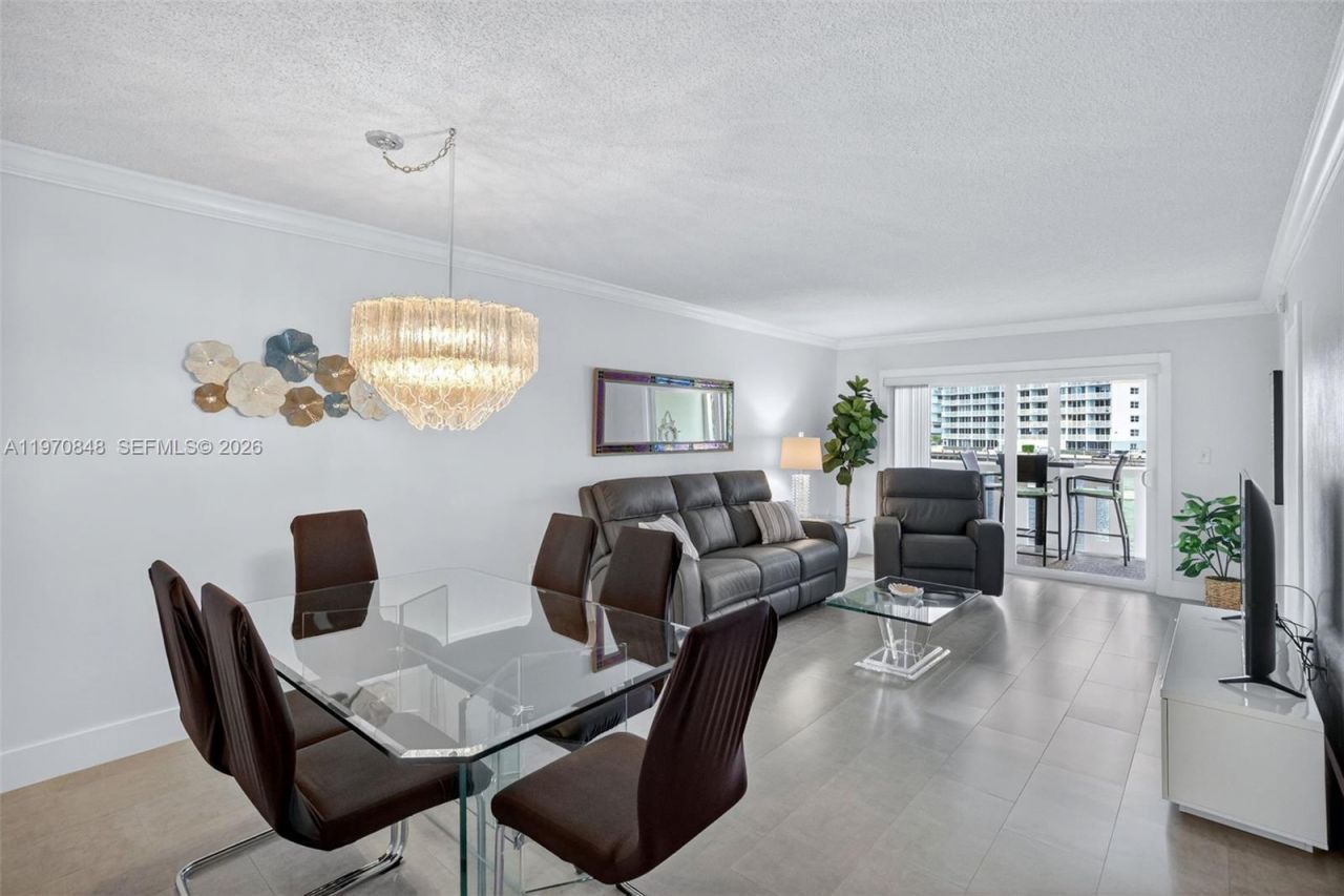 1891 S Ocean Dr , Unit 212, Hallandale Beach, FL 33009 Photo
