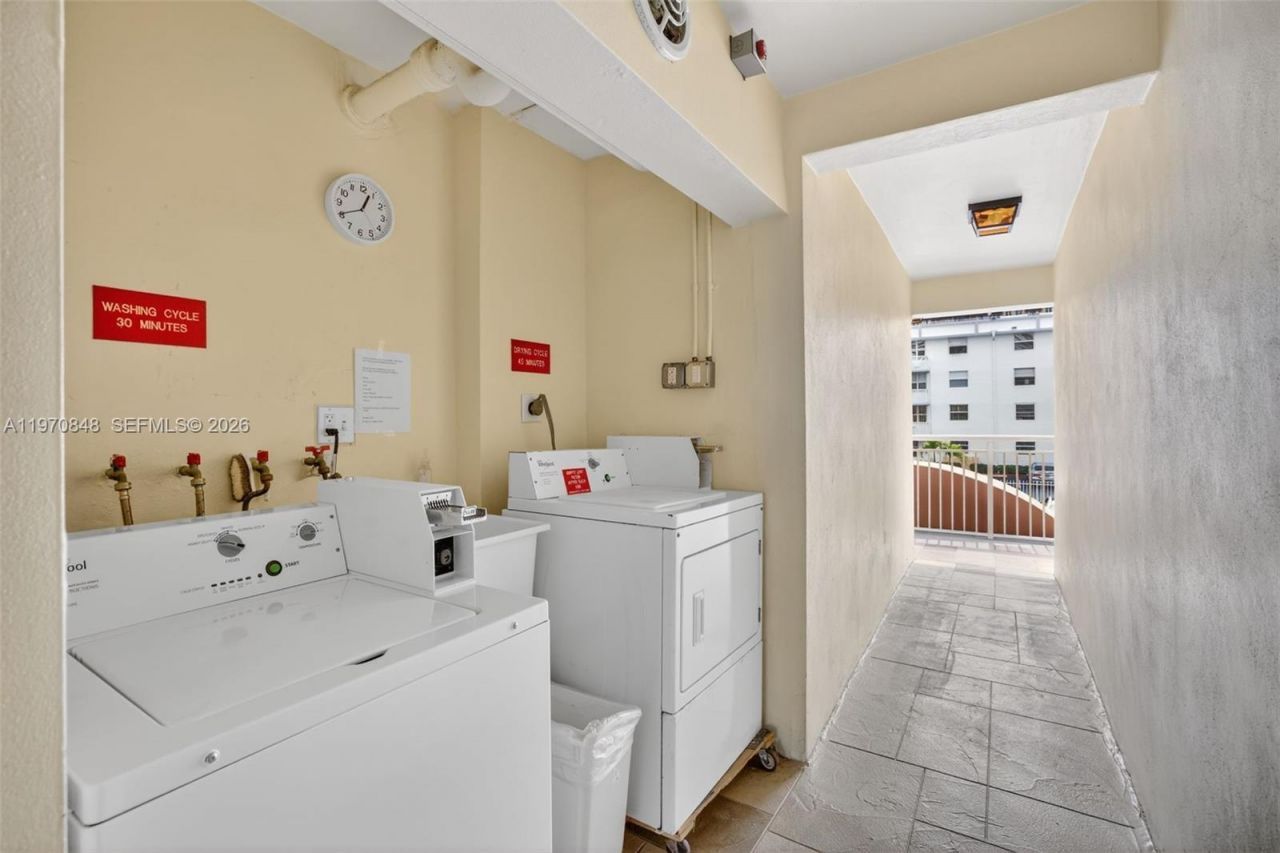 1891 S Ocean Dr , Unit 212, Hallandale Beach, FL 33009 Photo