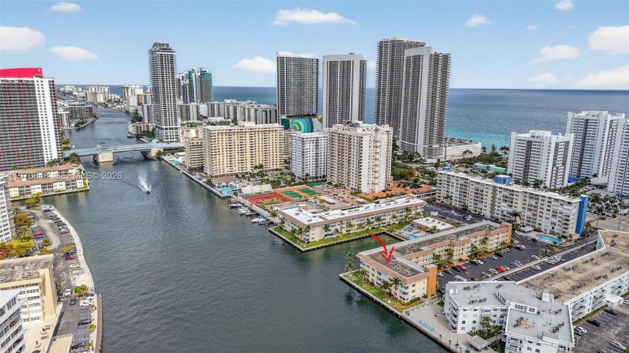 1891 S Ocean Dr , Unit 212, Hallandale Beach, FL 33009 Photo