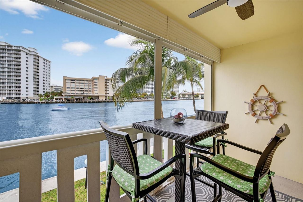 1891 S Ocean Dr , Unit 212, Hallandale Beach, FL 33009 Photo