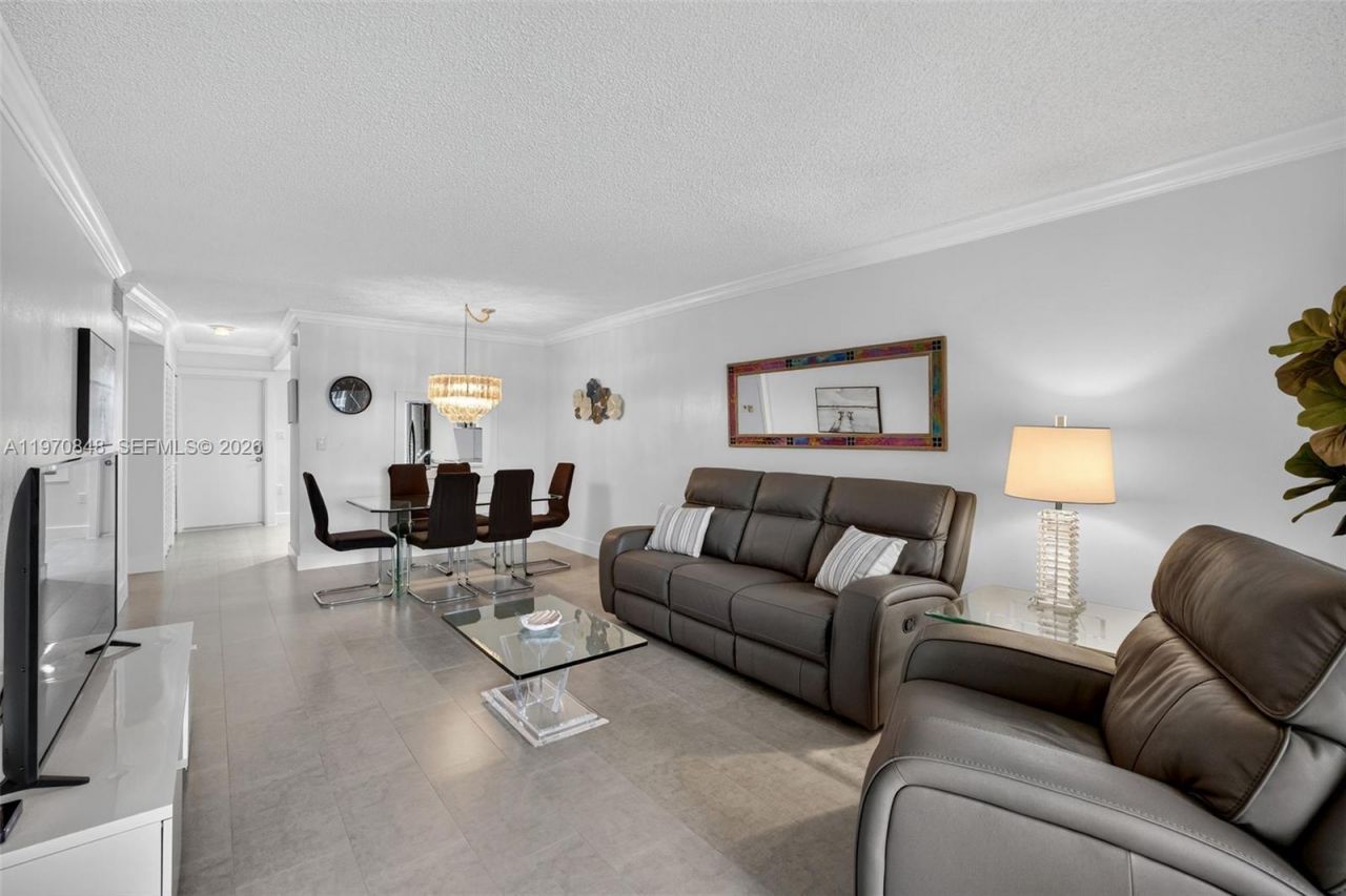 1891 S Ocean Dr , Unit 212, Hallandale Beach, FL 33009 Photo