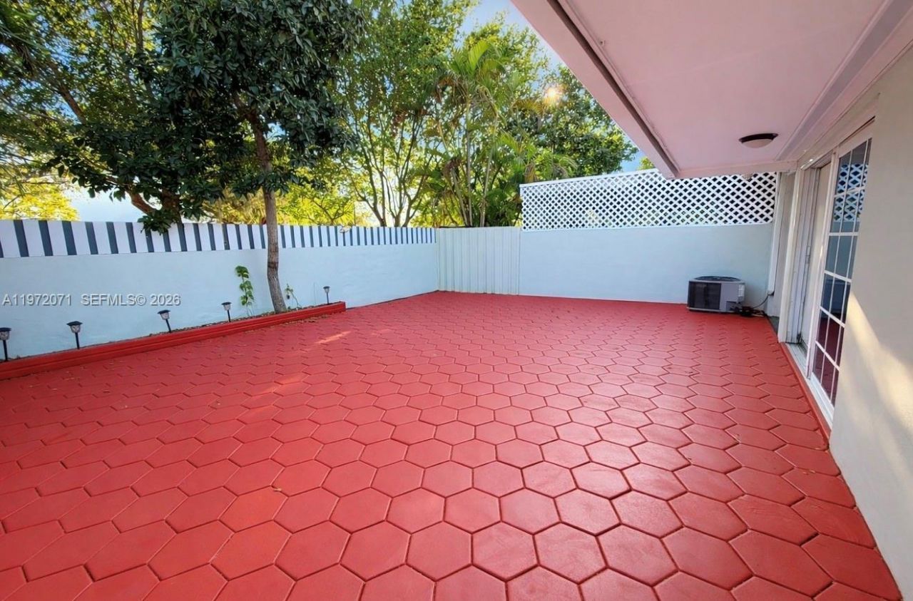 12924 SW 45th Ter, Miami, FL 33175 Photo