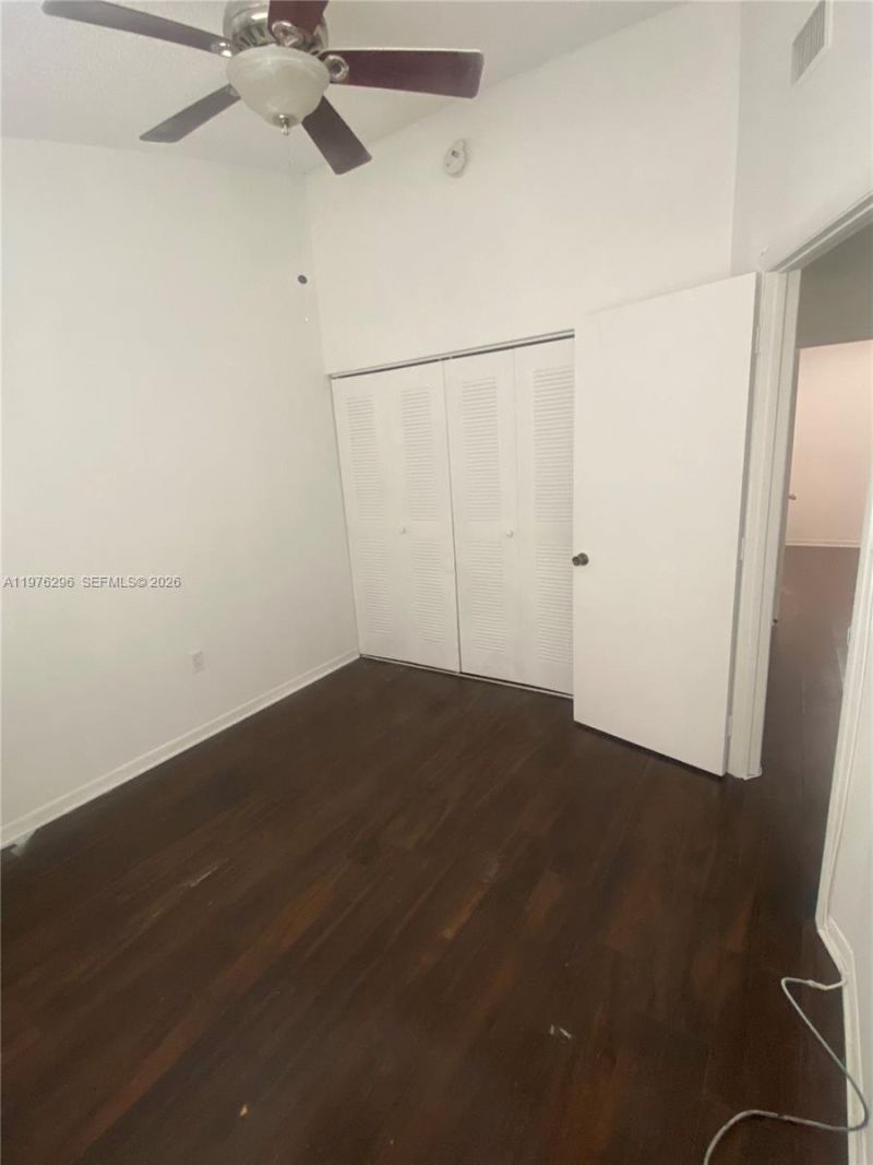 6245 Kendale Lakes Cir, Unit 209, Miami, FL 33183 Photo